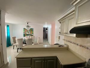 3 Santo Domingo Norte, Huge Charming apt close tofun