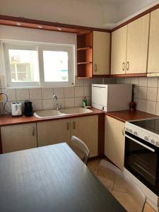 4th floor cosy apartment in Metaxourgeio