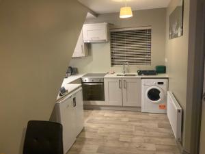 Cozy small 1 bedroom apartment - 3-star hotels in Galway