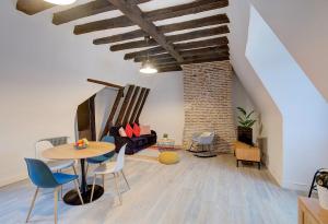 Appartements Coeur de Ville - T3 - 6 personnes - Arrivee Autonome : photos des chambres