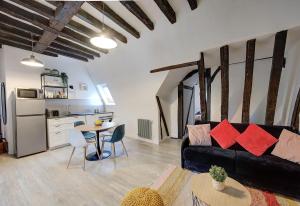 Appartements Coeur de Ville - T3 - 6 personnes - Arrivee Autonome : photos des chambres