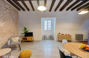 Appartements Coeur de Ville - T3 - 6 personnes - Arrivee Autonome : photos des chambres