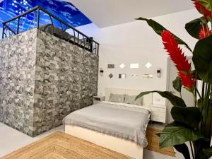 Exquisite studio apartment with an original design