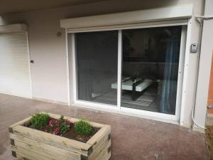 Ground floor apt. with garden, Timfristou 86 Chalandri