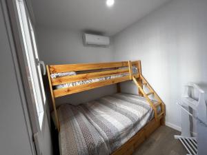 Modern duplex next to the beach!