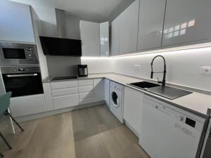 Modern duplex next to the beach!