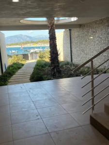 Le Galatee -T2 luxe les pieds dans leau - Porticcio