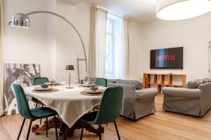 H11 [The Queens Apartment] Ariston - Centro