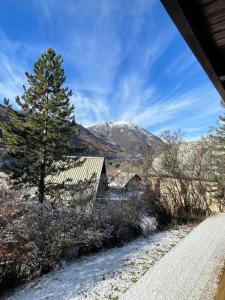 Serre Chevalier Studio 30 m2 coin montagne à 8 Minutes des Pistes