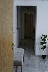 24 Shades of Grey, Rezerva acum apartament ultracentral, ceai, cafea, filtru apa rece-fierbinte, saltea 160 cm memory foam