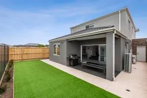 Amazing family home opposite a park & sleeps 10 - St Leonards