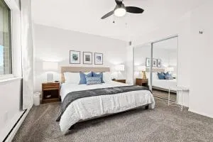 1BR Pet-Friendly Apartment with King Bed - بريمينغهام