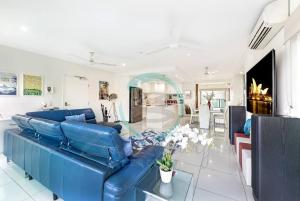 ZEN Tree Blossom: 3-BR Luxury Apt Near Waterfront