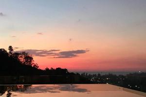 360* Ultimate Penthouse Entire TOP FLOOR and RESORT with GREAT AMENITIES