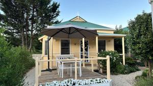 Autumn Beauty - Alpine Cottage 5