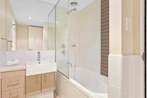 Coastal Bliss - 3BR Unit Overlooking Kings Beach