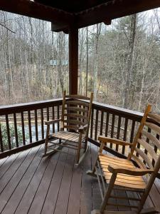 The Dream Road Escape Cabin and Hot Tub