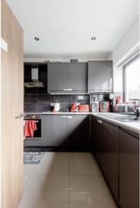 Chic DuoRooms with Modern Comfort for Families