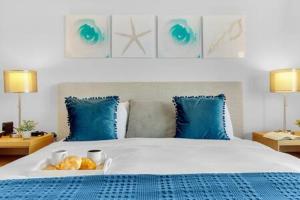 Pool - Apartment with Balcony - Gym - Near Beach