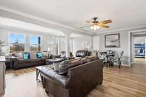 1 Hibiscus Haus home