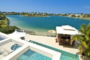 Broadbeach Waterfront - GOLD COAST WINNER! - Worongary
