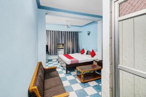 Hotel O Crown Continental