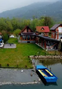Kuća za odmor "DRINSKI KONAK" - Zvorničko jezero - Drina - Velika Reka