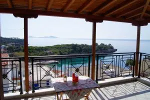 BELLE ROSE - 阿洛尼索斯古镇