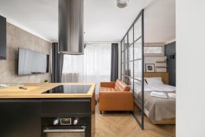 City Center Apartment near Park Saski by ECRU in Warsaw WWA63