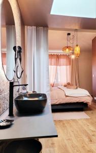 B&B / Chambres d'hotes Tresors de Sens : photos des chambres