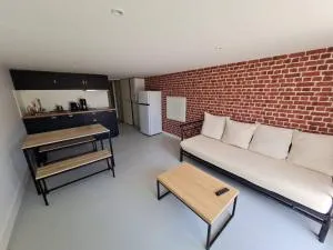 appt 2 pièces avec jardin - Médis