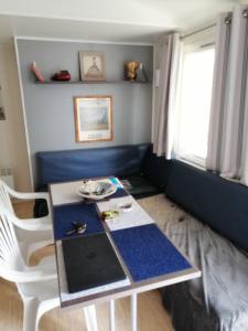 Campings 2 Mobil home chez Alain : photos des chambres