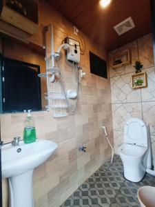 Holyghost Veranda Baguio Transient Guest House 42 step rooftop