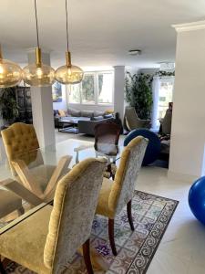 Casa amplia y exclusiva