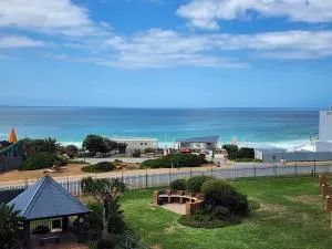 48 De Valle Diaz beach 2 bedroom beautiful sea view apartment! - DʼAlmeida