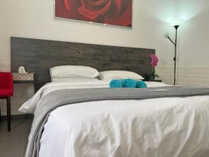 Apollo Rooms by Alberts Apartment