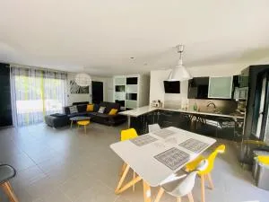 Maison du Pic Épeiche - 拉沙佩勒奥克斯布若克