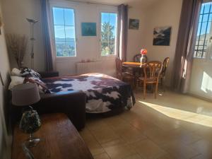 de 1 à 6 avec terrasse solarium, vue panoramique et parking gratuit