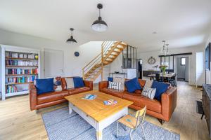 Maisons de vacances Nouelig - A 150m de la plage de la Ria : Maison 4 Chambres