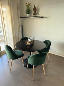 Modern 60m2 apartment with 2 balconies, at 50 meters from sea