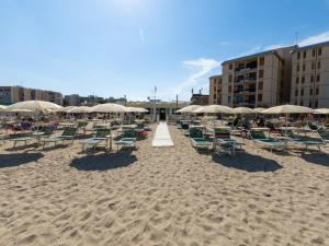 Hotel Marina Beach - Azzurro Club