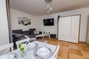 EASY RENT Apartments- Bielskiego 1 24H-Check In