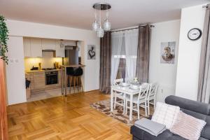 EASY RENT Apartments- Bielskiego 1 24H-Check In