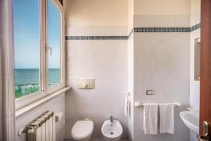 Camera Tripla Standard con Vista Mare