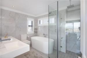 Villa Balmoral 14 by HostAgents