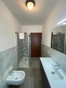 Resegone - City Centre Comfy Apartment