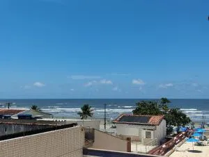 Apartamento na Frente da Praia - 伊塔尼亚恩