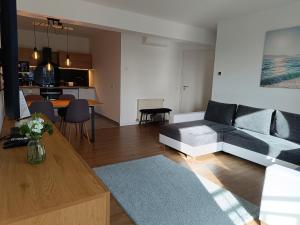 Room in the city 2