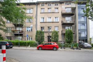 KrakowCharm Apartment No10 - City Center close to the fast train to the airport