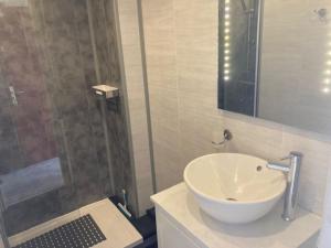 Appart 90, Héliopolis FGH au village naturiste